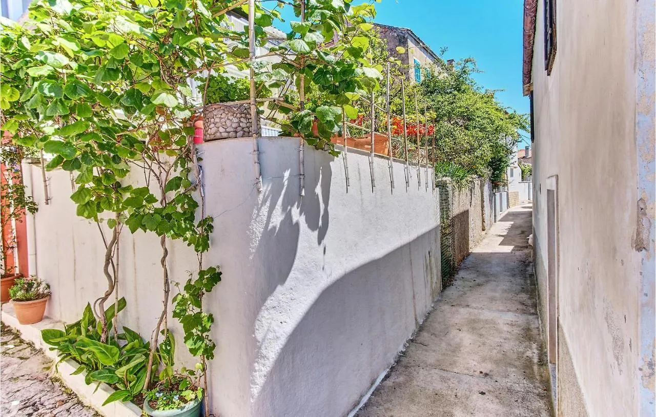 Gorgeous Home In Mali Losinj With Wifi Хорватия
